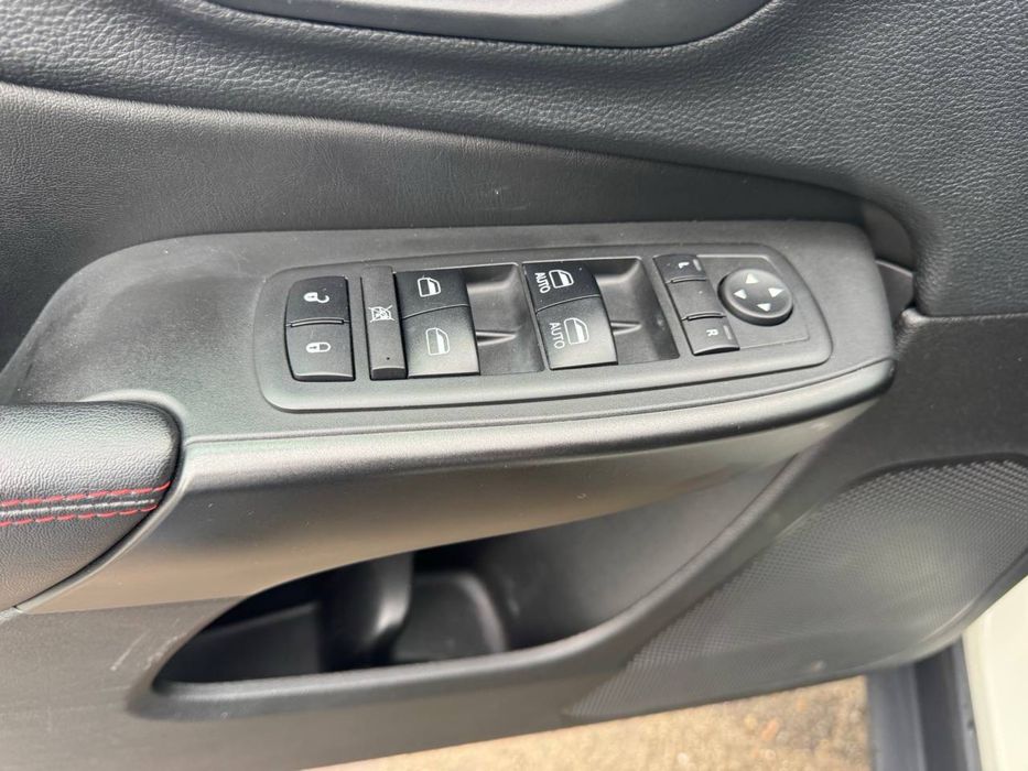 Jeep Cherokee 3.2 Car Invest Ukraine Лізинг