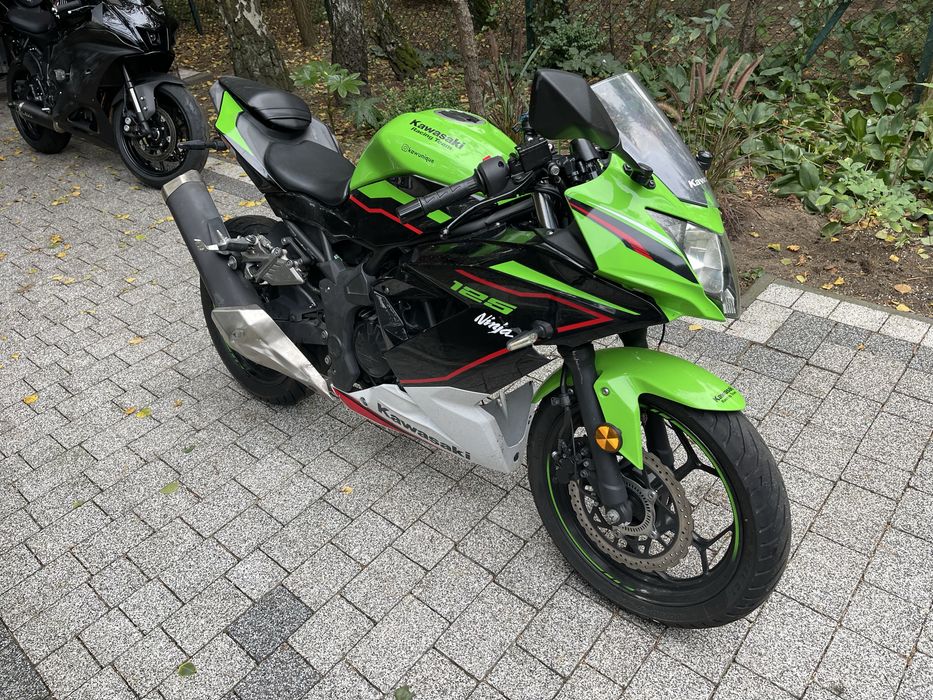 Kawasaki 125 ninja 2022r uszkodzona