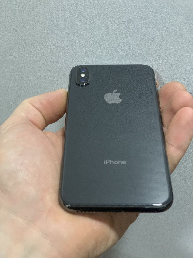 iPhone X 64gb.гарний стан!