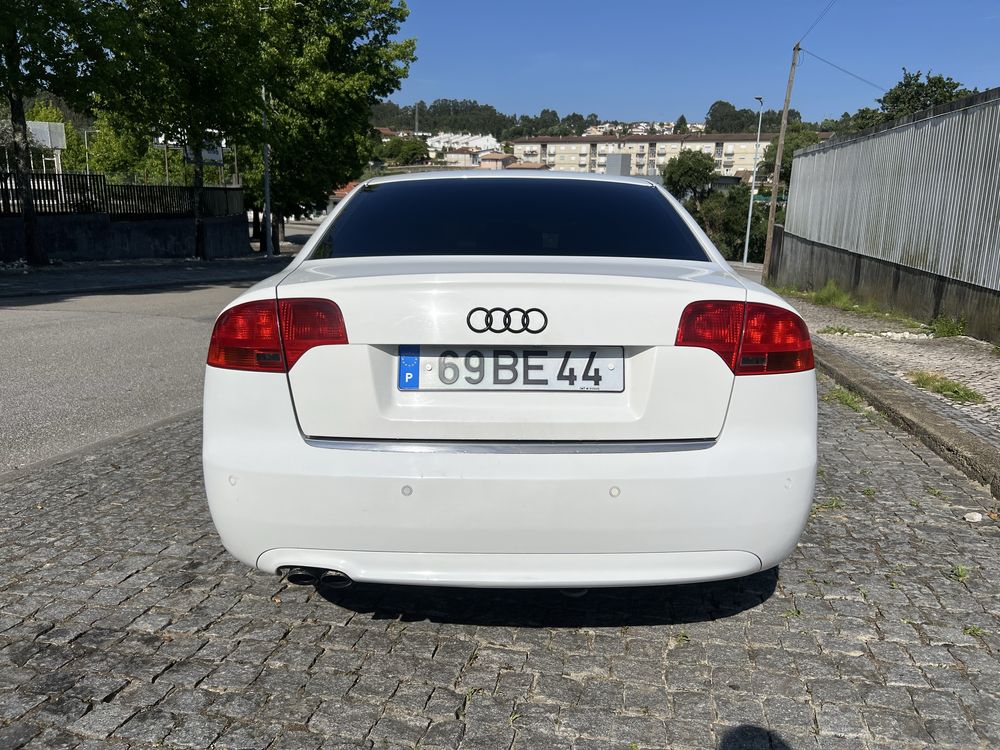 Audi A4 B7 sedan