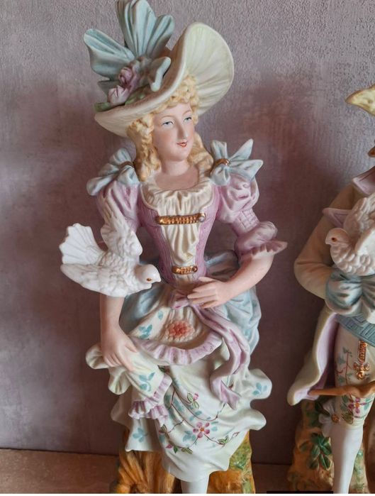 Парные статуэтки кавалер дама