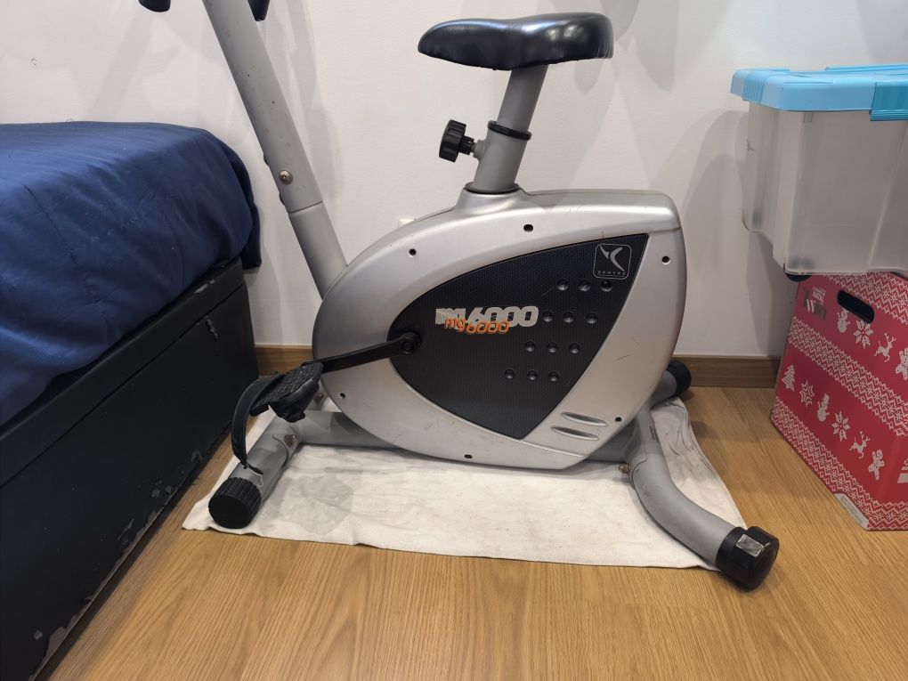 Bicicleta estática domyos