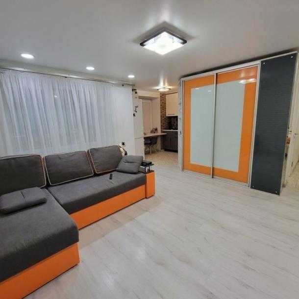 Срочно продам 1 к с капитальным ремонтом на м. Индустриальная