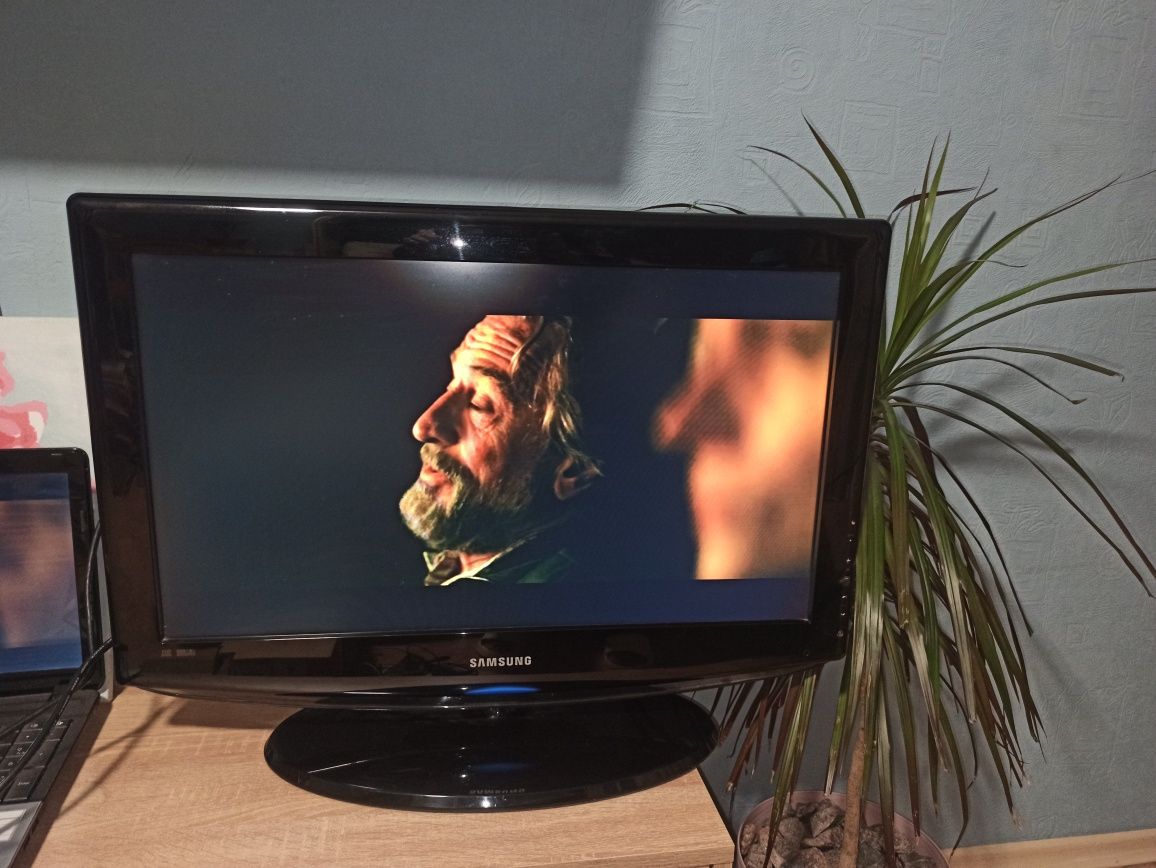 Телевизоры Samsung 26'', Ozone 19', б/у'