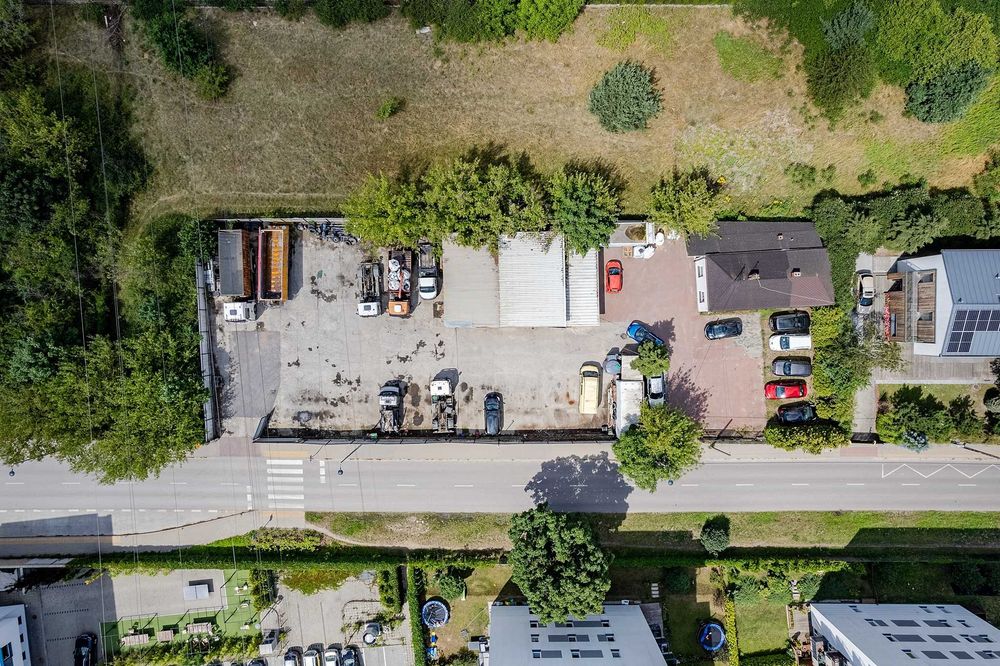 Wynajmę działkę inwestycyjna 1700 m2 z budynkiem i garażem