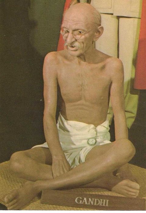 Museu Colon - - - Postais antigos (cerca de 30 anos) - - - - - Postais