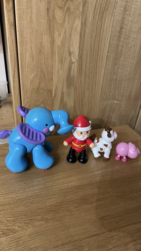 Слоник тріщотка Fisher Price Іграшки тріщалки