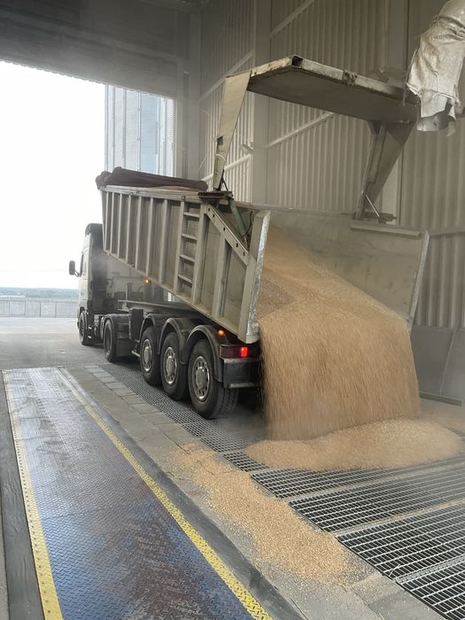 Zestaw wolwo fh 12 + naczepa wywrotka