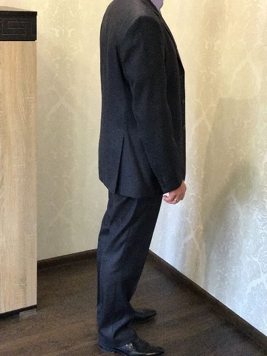 Чоловічий класичний костюм 48 розмір. 176 ріст