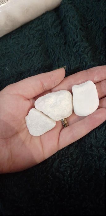 Nowe kamyki ozdobne białe