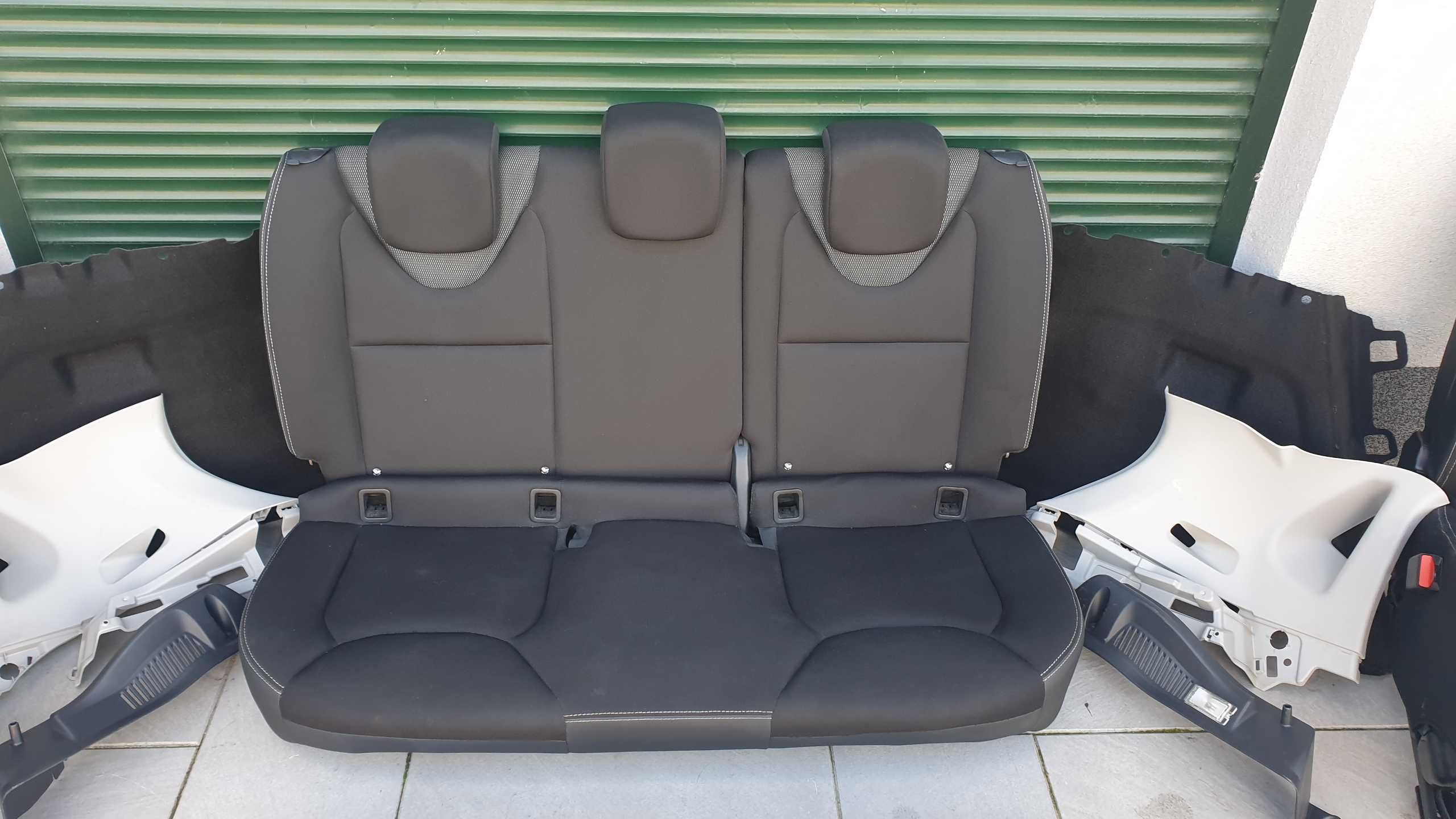 Renault clio IV 4 tylna kanapa fotel przekładka z vana pasy boczki