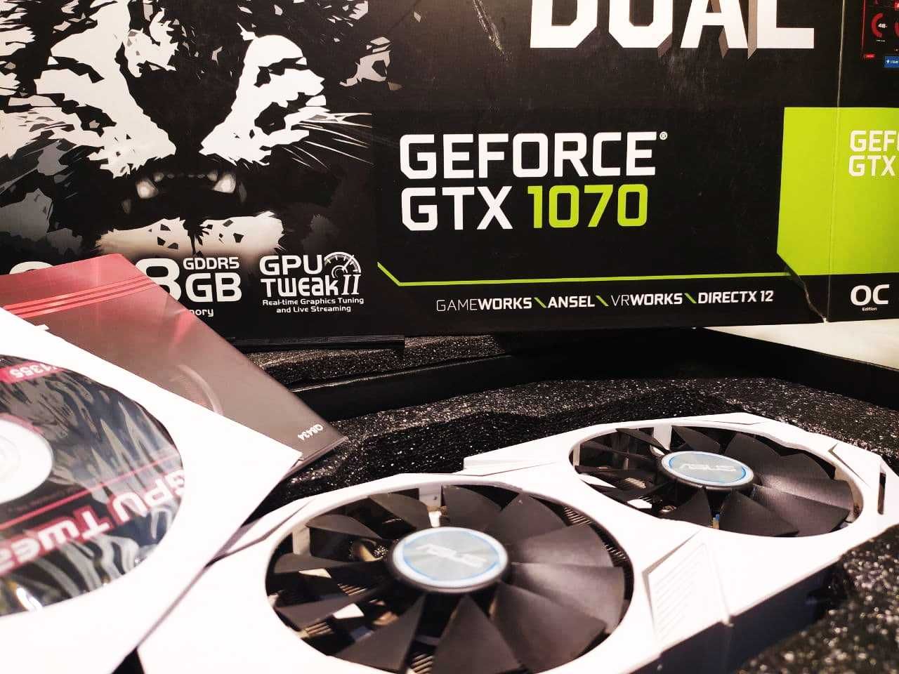 відеокарта Asus Dual GeForce GTX 1070 OC на вісім гігабайт пам"яті