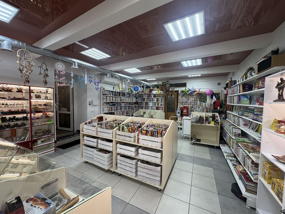 Продаж комерційного приміщення по вул. Лесі Українки
