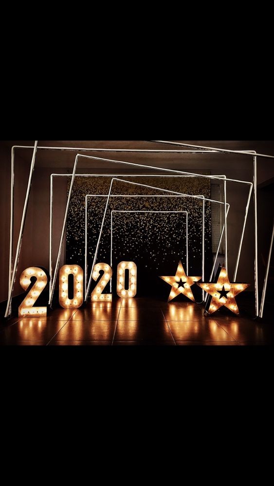 Цифры 2025 неоновые ФОТОЗОНА випускний АРЕНДА корпоратив