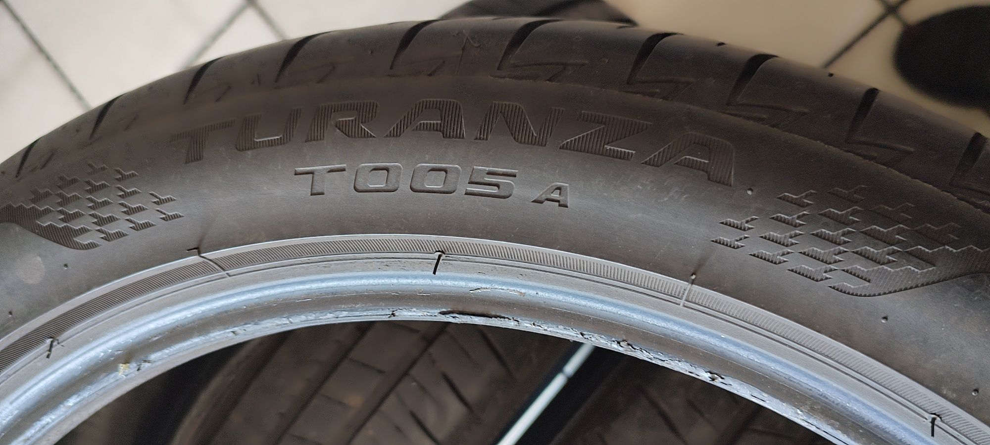 225/45r19 92W Bridgestone Turanza T005A