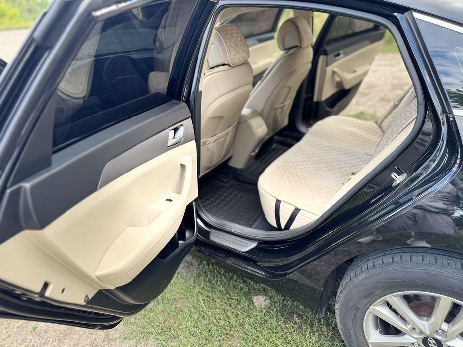 Продам авто Hyundai Sonata.