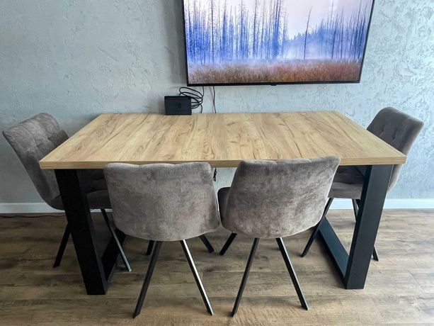 Komplet jadalniany w stylu loftowym: stół + 4 krzesła