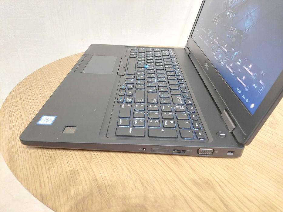 Ігровий Dell i7(7th)/32GB DDR4/512 SSD/Гарантія/Full HD/Батарея4г торг