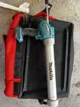 Silikoniarka makita DCG180