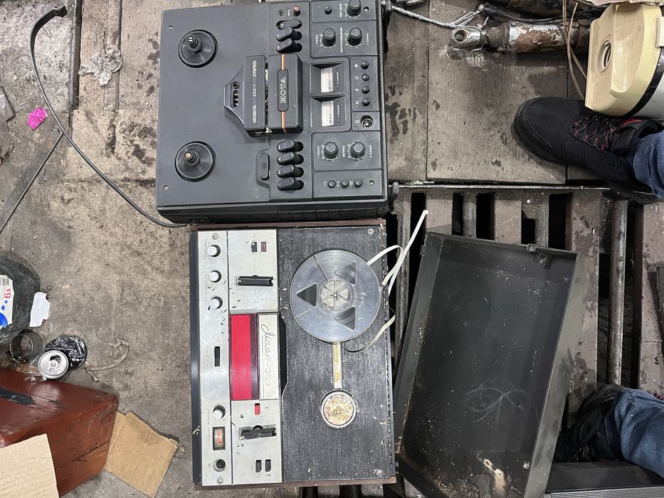 Магнитофон катушечный бобинный