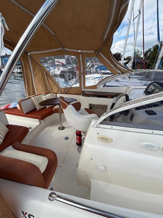 Jacht motorowy łódź kabinowa z 2007 roku