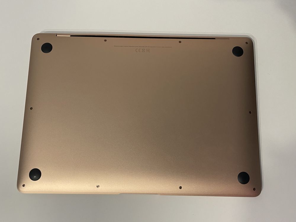 MacBook Air 13-inch 256/8GB Gold