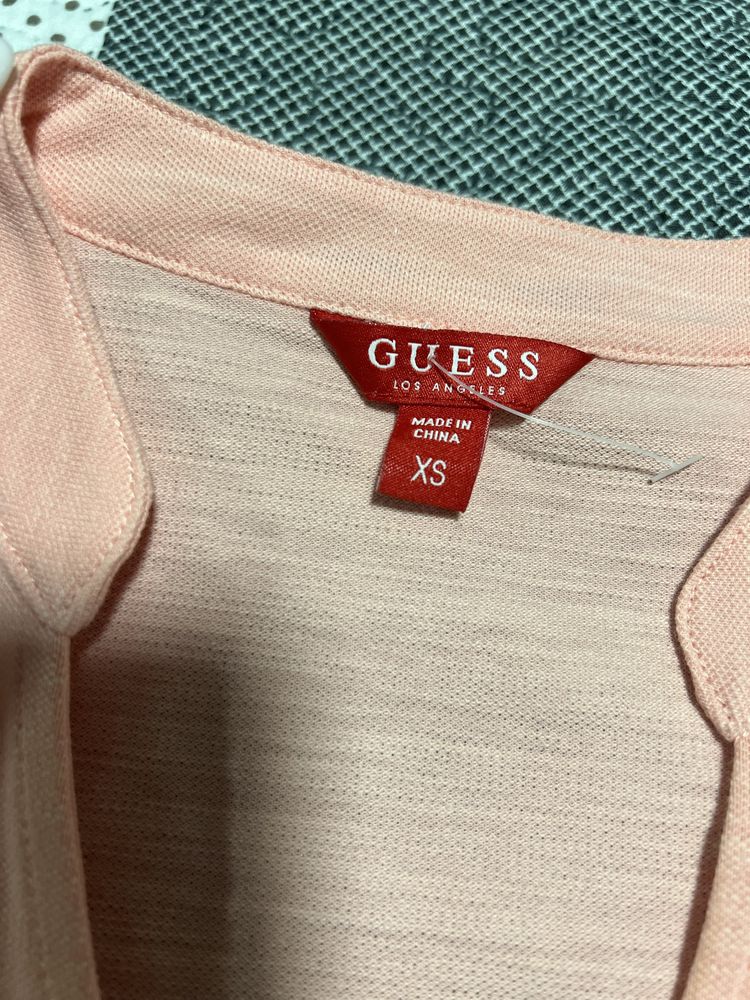 Футболка Guess