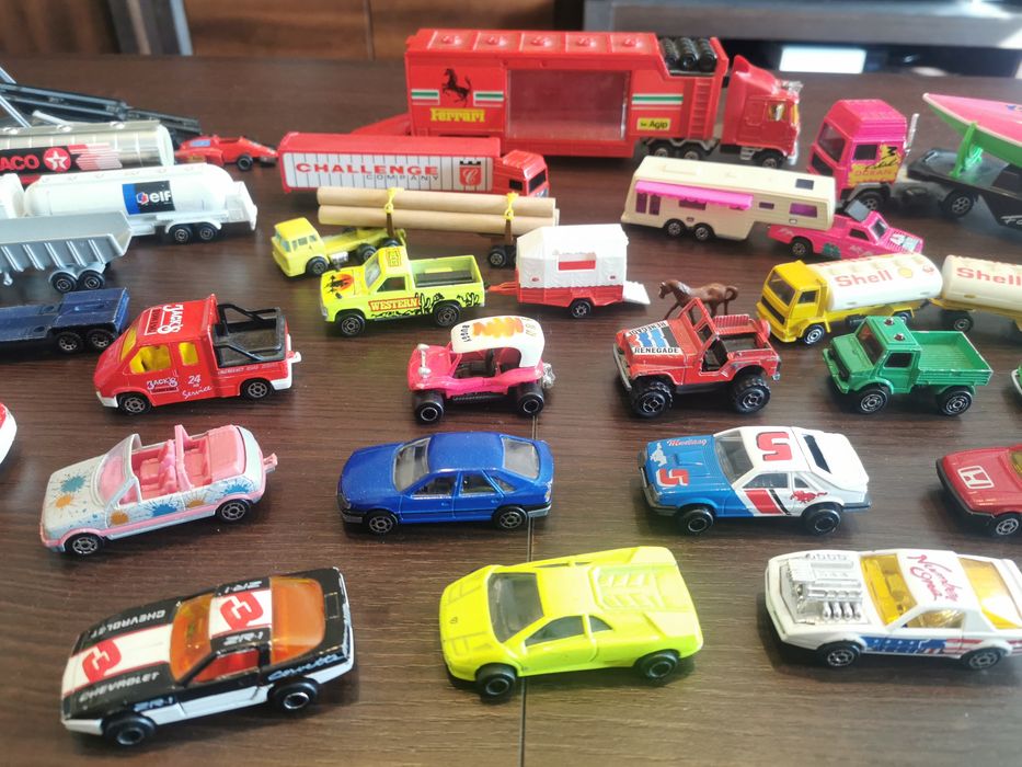 Resoraki Majorette 90 lata