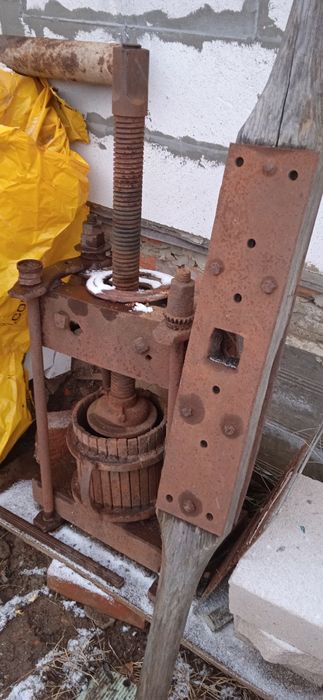 Механічній гвинтовий пресс великий