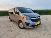 Opel Vivaro B LONG 1.6 BiTurbo 140KM 2015 9 os Klima 3 strefy ZAMIANA