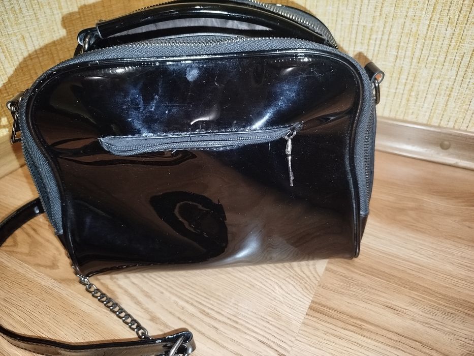 Сумка жіноча лакована. Жіноча сумка.