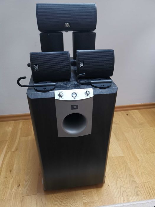 System kina domowego 5.1 JBL SUB 138
