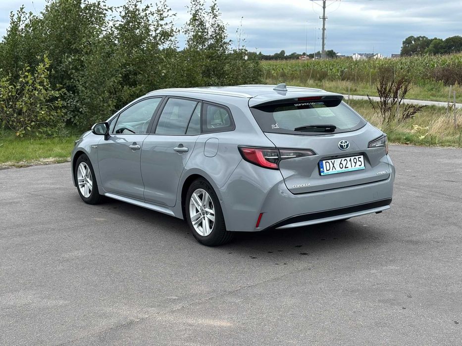 Wynajem Toyota Corolla Hybryda LPG 2021 1.8 122 koni