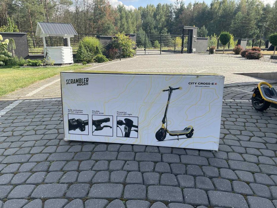 Hulajnoga elektryczna ducati