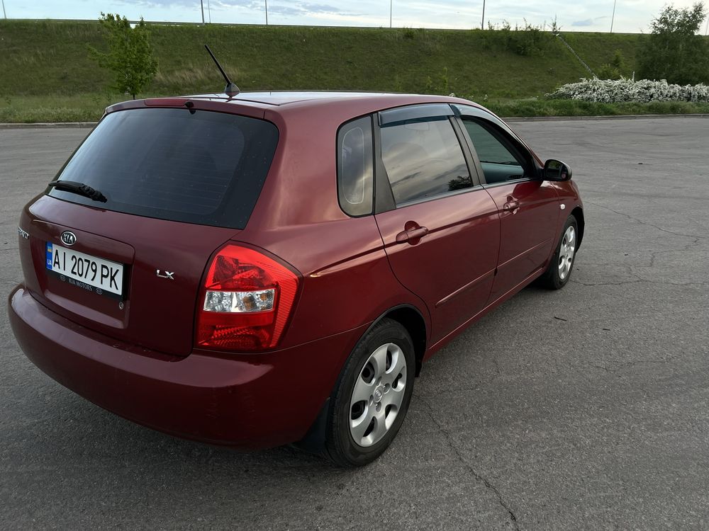 KIA CERATO 2006 хетчбек