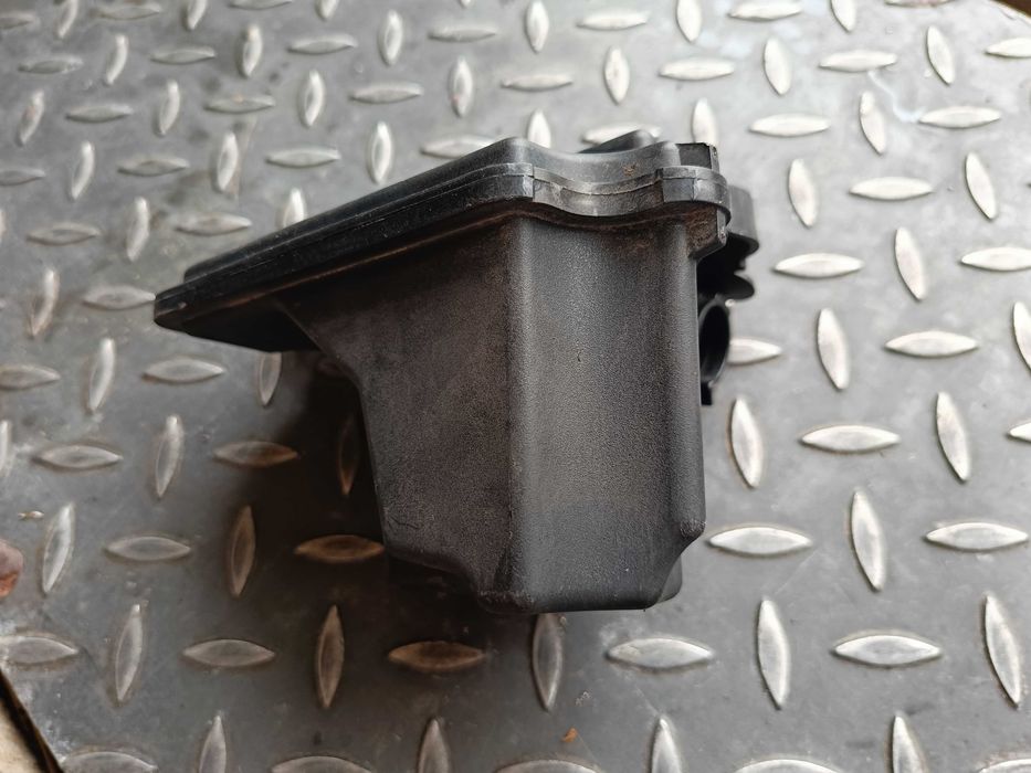 Zbiornik podciśnienia Ford Volvo Peugeot  2.0 TDCI HDI