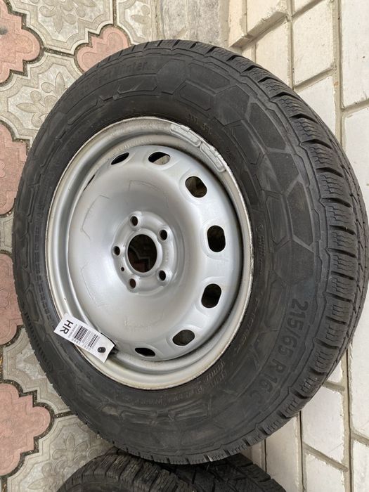 Диски рено трафик 5/114/3 R16 резина континенталь 215/65/16C
