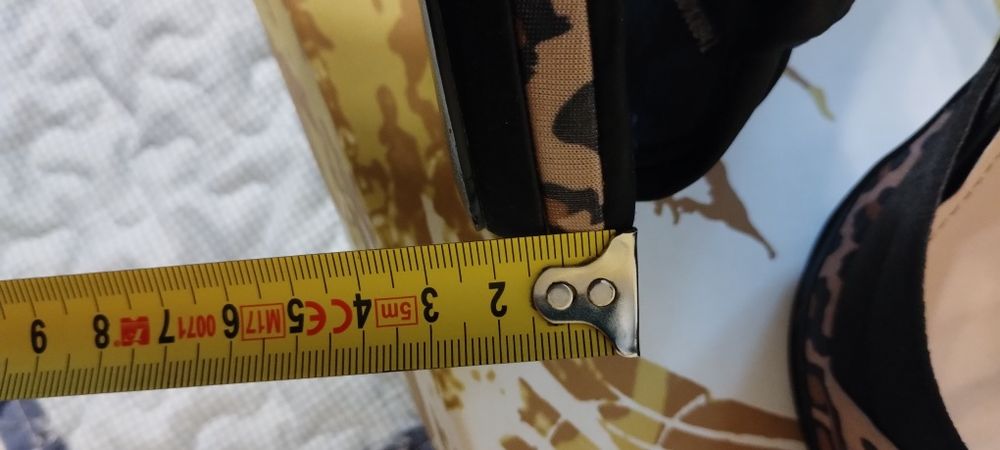 Szpilki materiałowe imprezowe