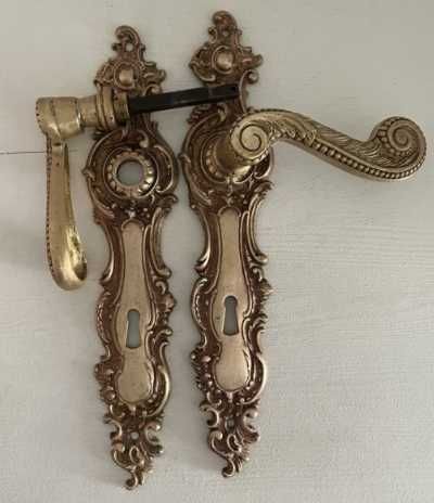 Klamki stare przedwojenne mosiężne z szyldami