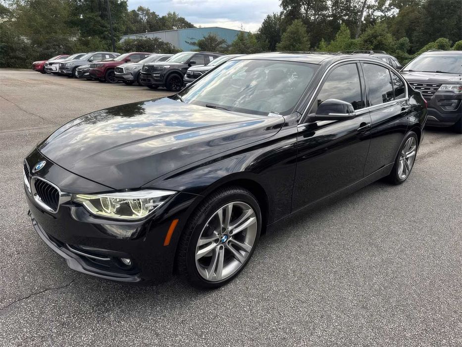 BMW 3 Series 330i      2018