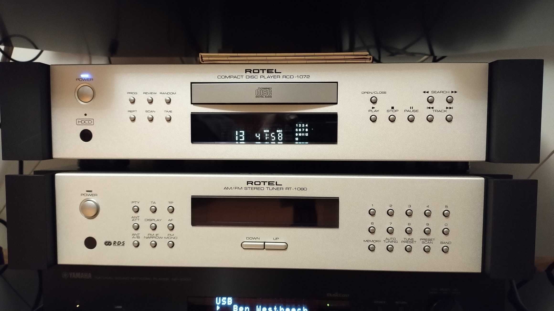 Rotel kompakt RCD-1072 i tuner RT-1080