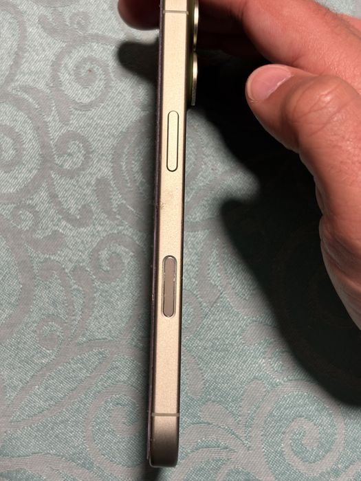 Iphone 17 ecra partido