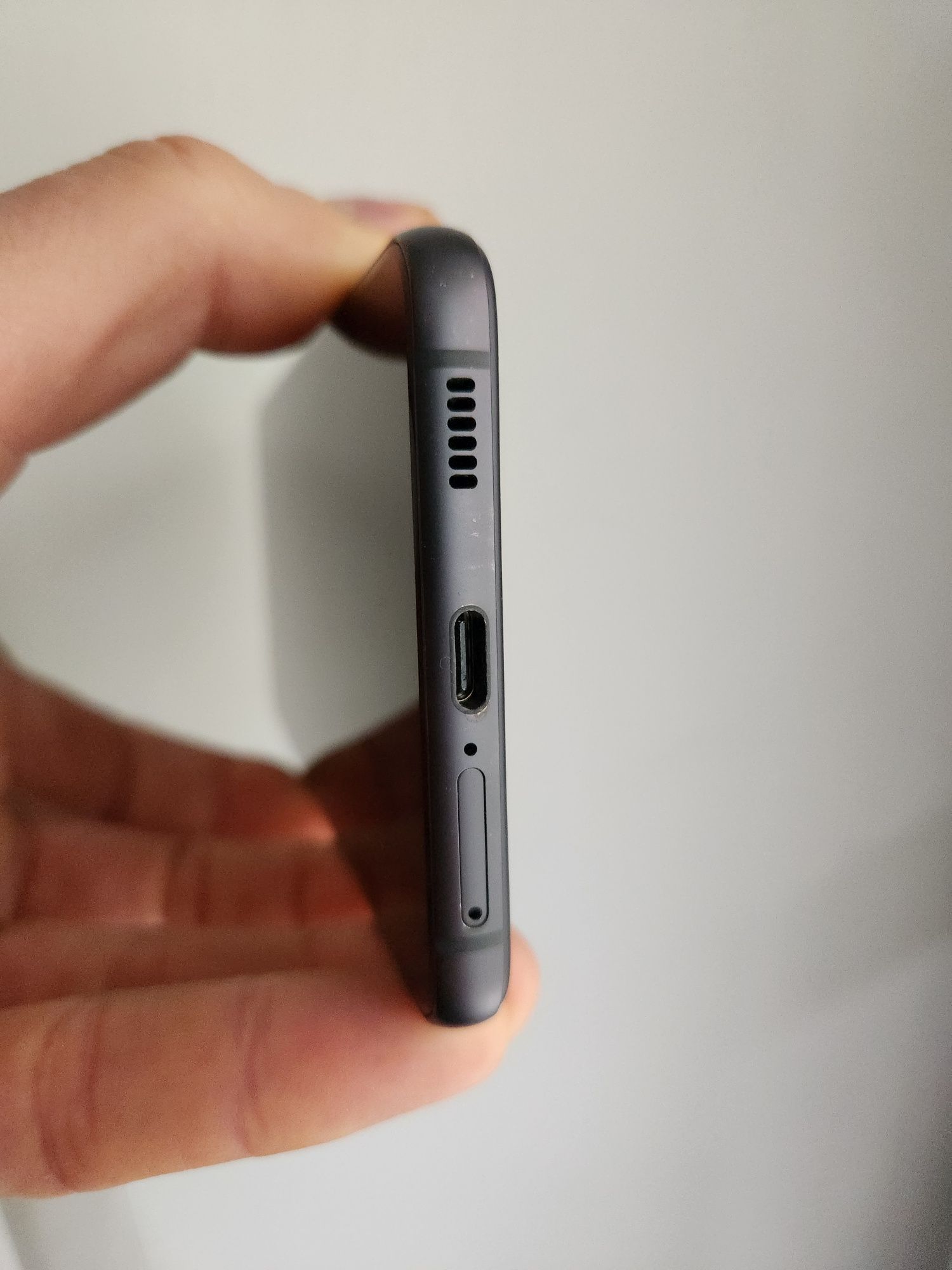 Samsung Galaxy S21 FE 5G Snapdragon Идеал не видит сим
