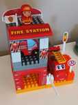 Garagem bombeiros com pista