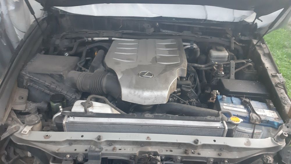 Lexus GX460 по запчастинах