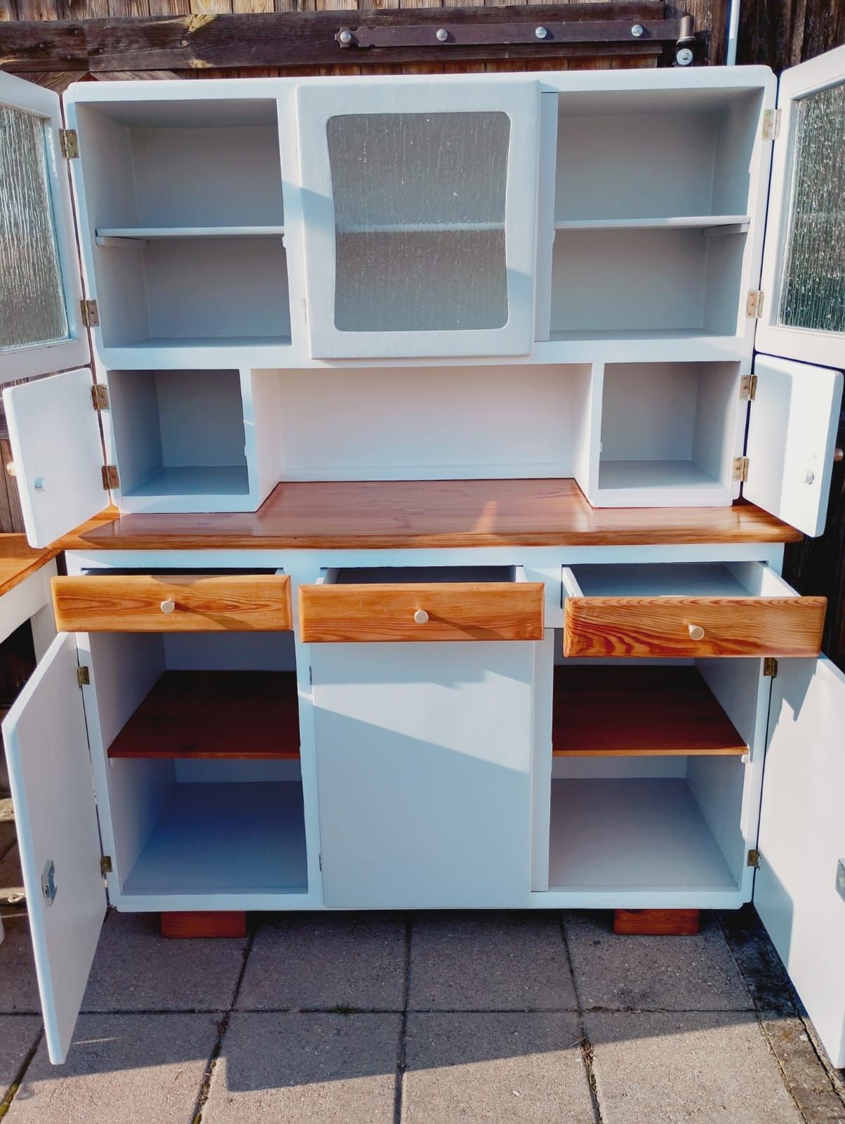 Kredens kuchenny z lat 50 tych