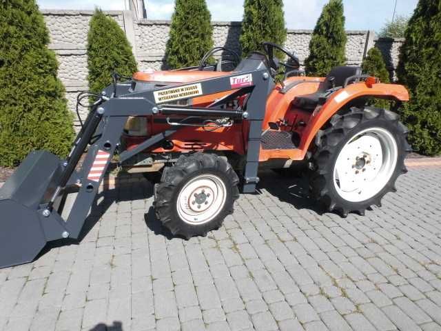 Kubota GT 3 4x4 wspomaganie mini traktor ładowacz TUR