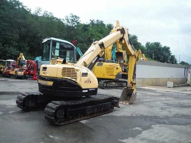Екскаватор гусеничний Yanmar B7