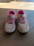 Buty sportowe świecące