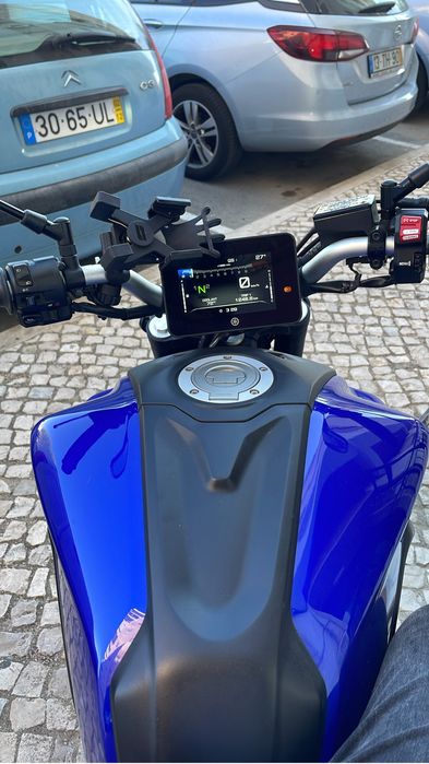 Vende - se Mt 07 , mota ficou sempre em garagem , bem conservada